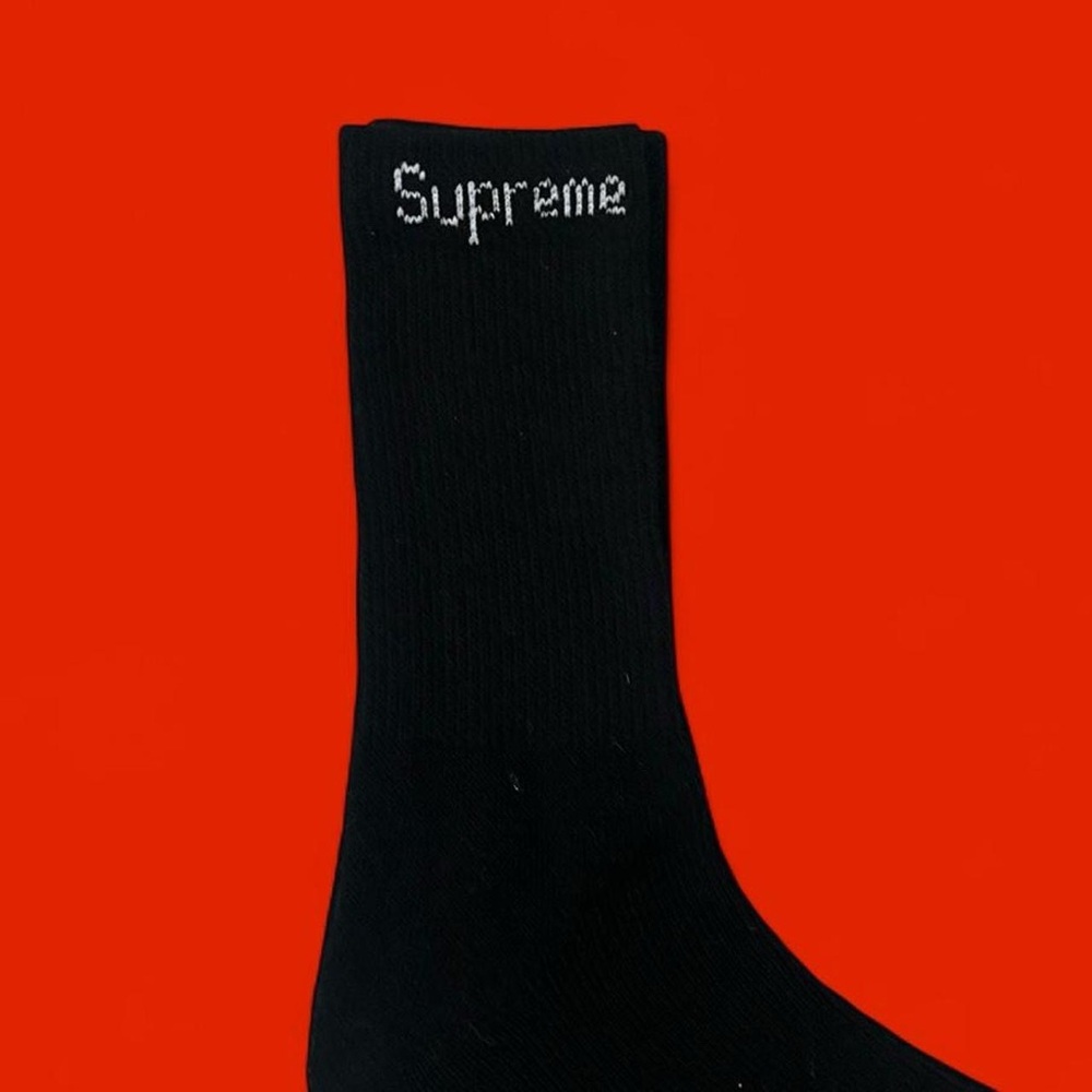 Supreme Hanes Black Crew Socks ONE (1) PAIR -Size 6-12 - NEW - Picture 3 of 4